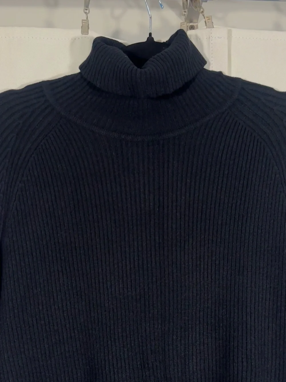Laundry By Shelli Segal classic men’s